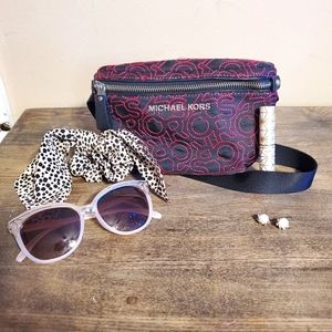 Michael kors fanny pack